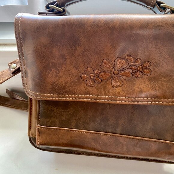 Faux Leather Shoulder Handbag | Top Handle Travel Purse | Versatile Boho Bag - Picture 5 of 10